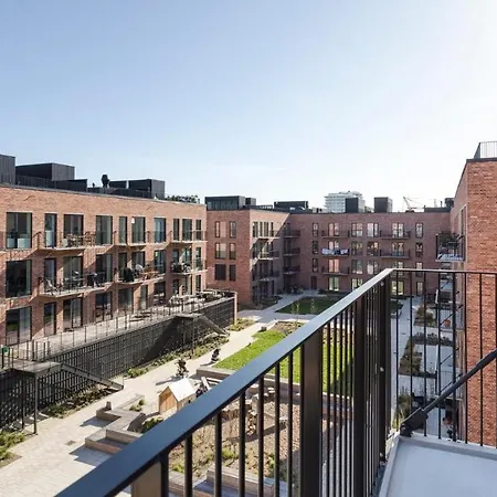 Apartment Plum Guide - The Gantzel Studio