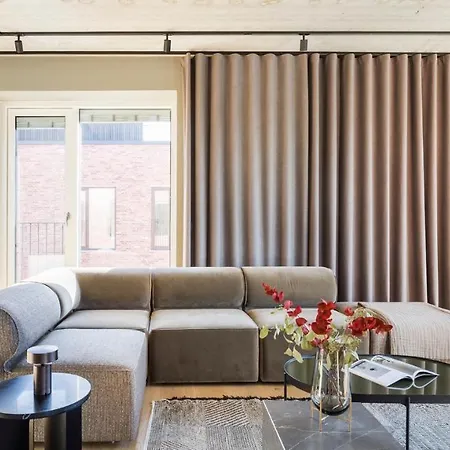 Plum Guide - The Gantzel Studio Apartment