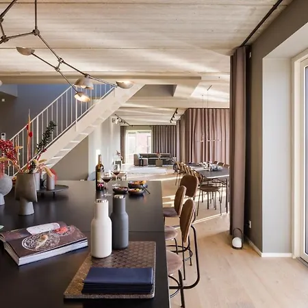 Plum Guide - The Gantzel Studio Apartment